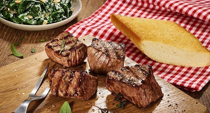 Lunch Time in Block House Am Naschmarkt